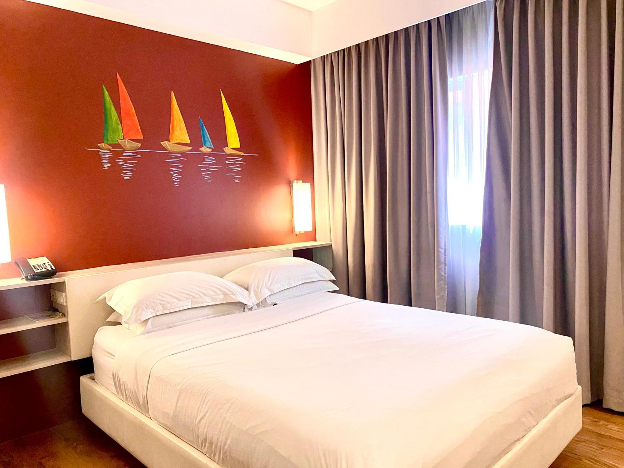 Circle Inn Hotel And Suites Bacolod Buitenkant foto