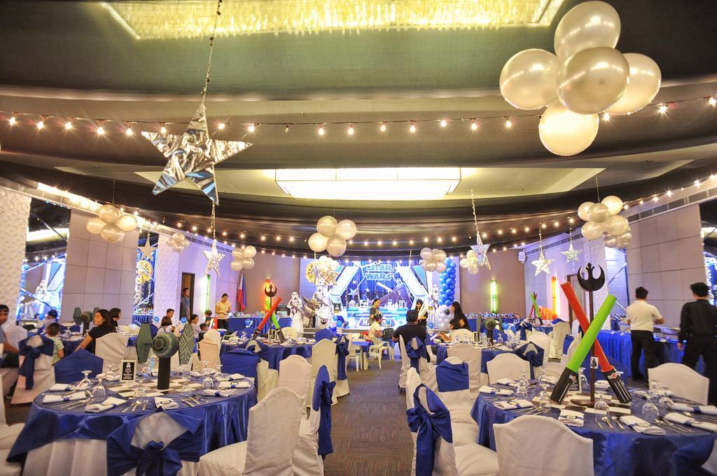 Circle Inn Hotel And Suites Bacolod Buitenkant foto